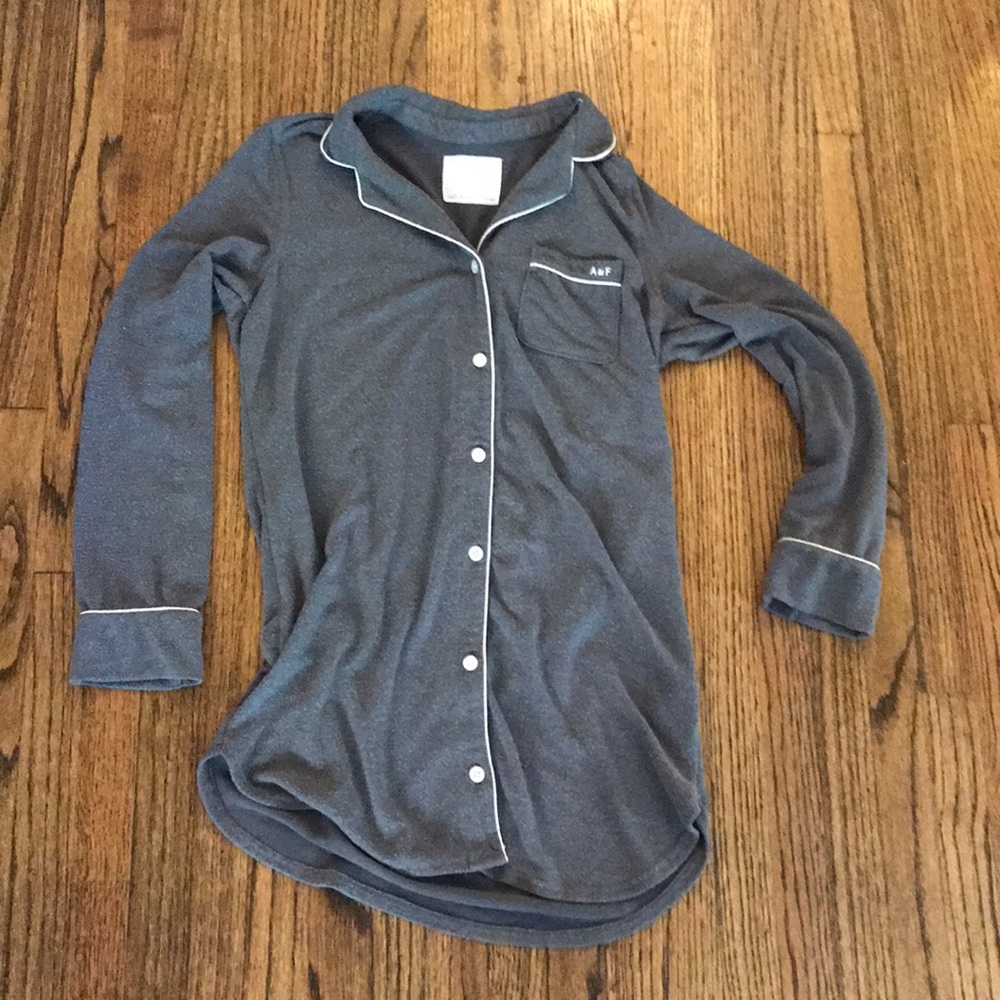 Abercrombie nightgown shirt